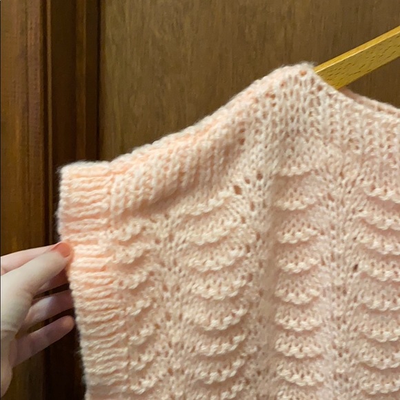 Hand knit Pink sweater - Picture 2 of 4